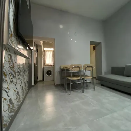 A Famiglia Daire Napoli